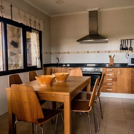 Casa Charo Con Espectaculares Vistas Al Mar Cuchia